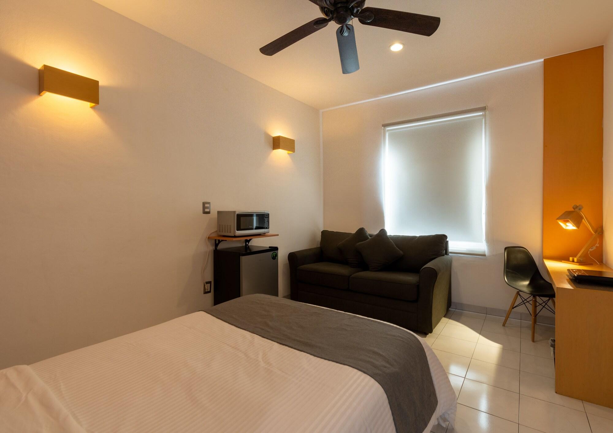 Hotel Mexico Inn Express Salamanca Eksteriør bilde