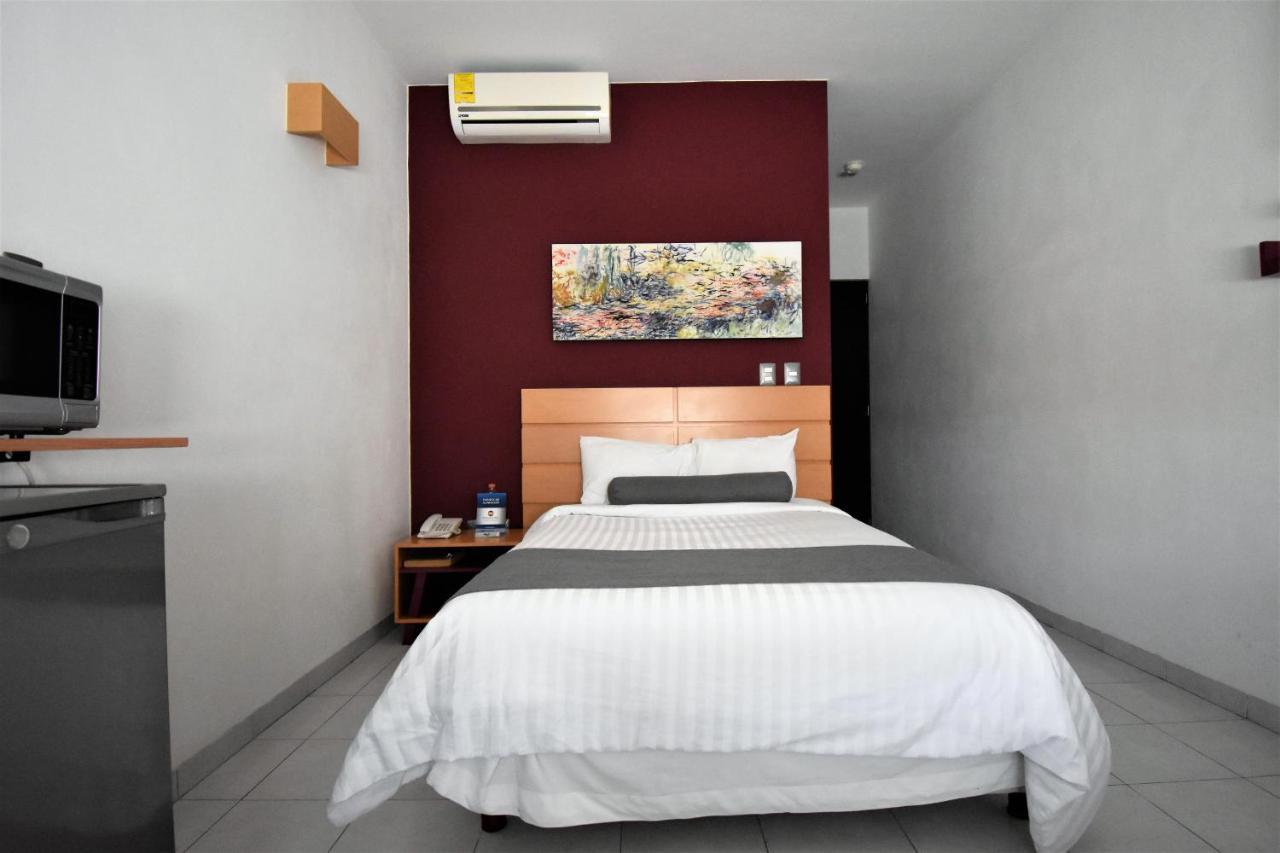 Hotel Mexico Inn Express Salamanca Eksteriør bilde