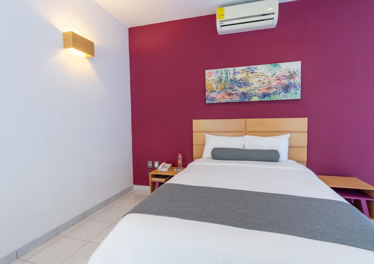 Hotel Mexico Inn Express Salamanca Eksteriør bilde